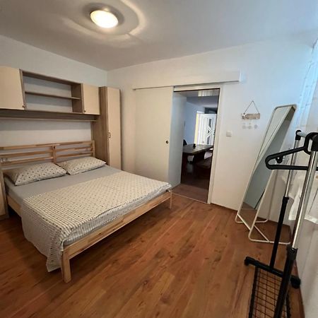 Apartmani Maksan Pakoštane Zewnętrze zdjęcie