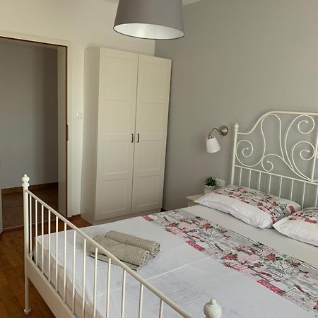 Apartmani Maksan Pakoštane Zewnętrze zdjęcie