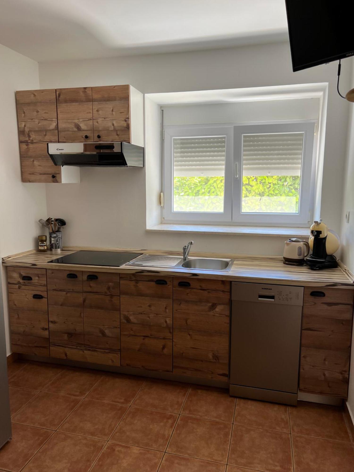 Apartmani Maksan Pakoštane Zewnętrze zdjęcie