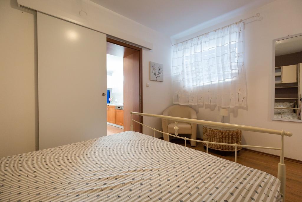 Apartmani Maksan Pakoštane Zewnętrze zdjęcie