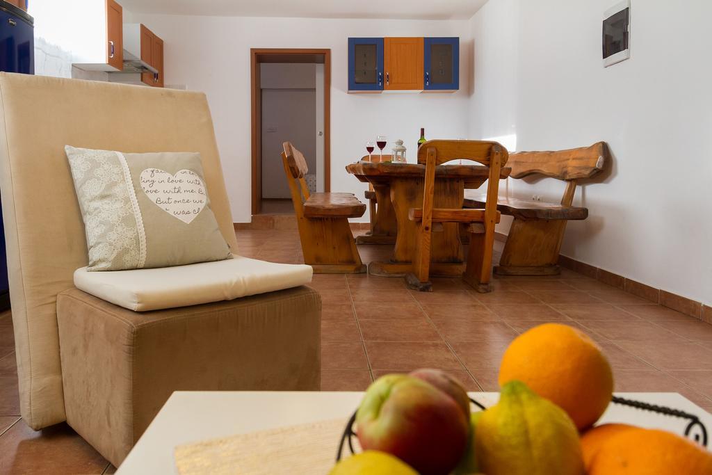 Apartmani Maksan Pakoštane Zewnętrze zdjęcie
