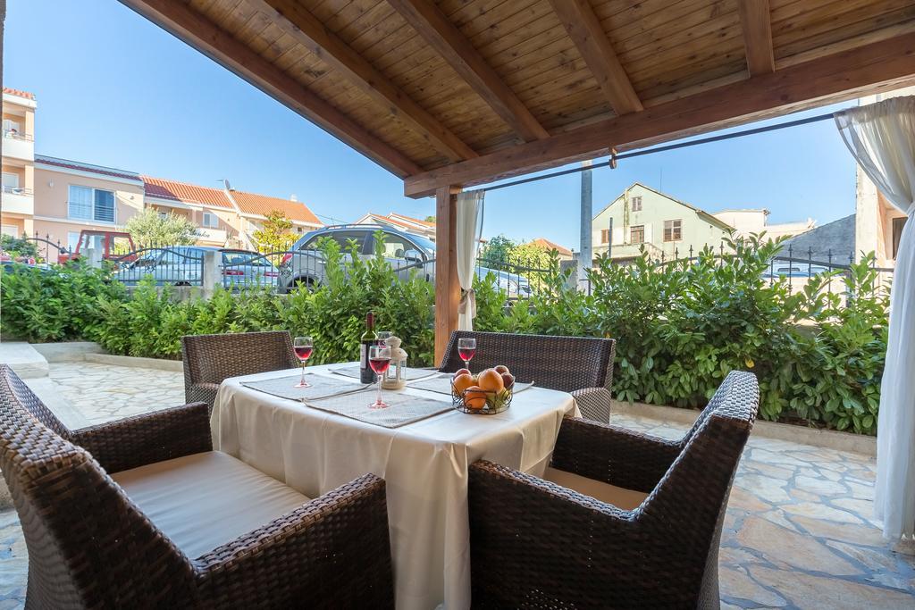 Apartmani Maksan Pakoštane Zewnętrze zdjęcie
