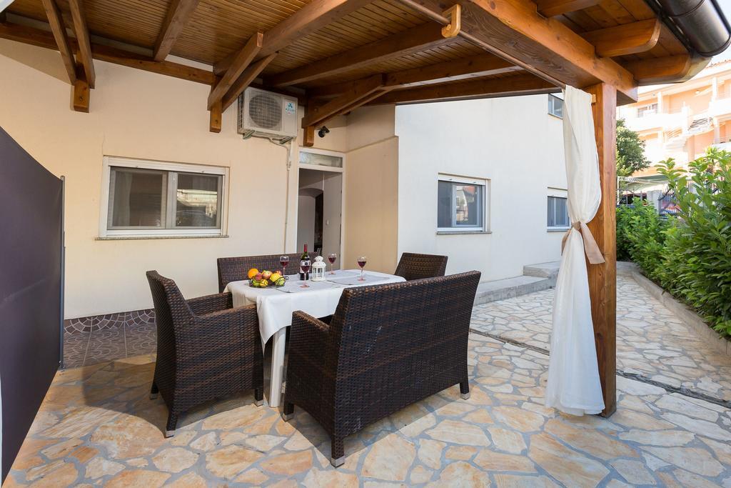 Apartmani Maksan Pakoštane Zewnętrze zdjęcie