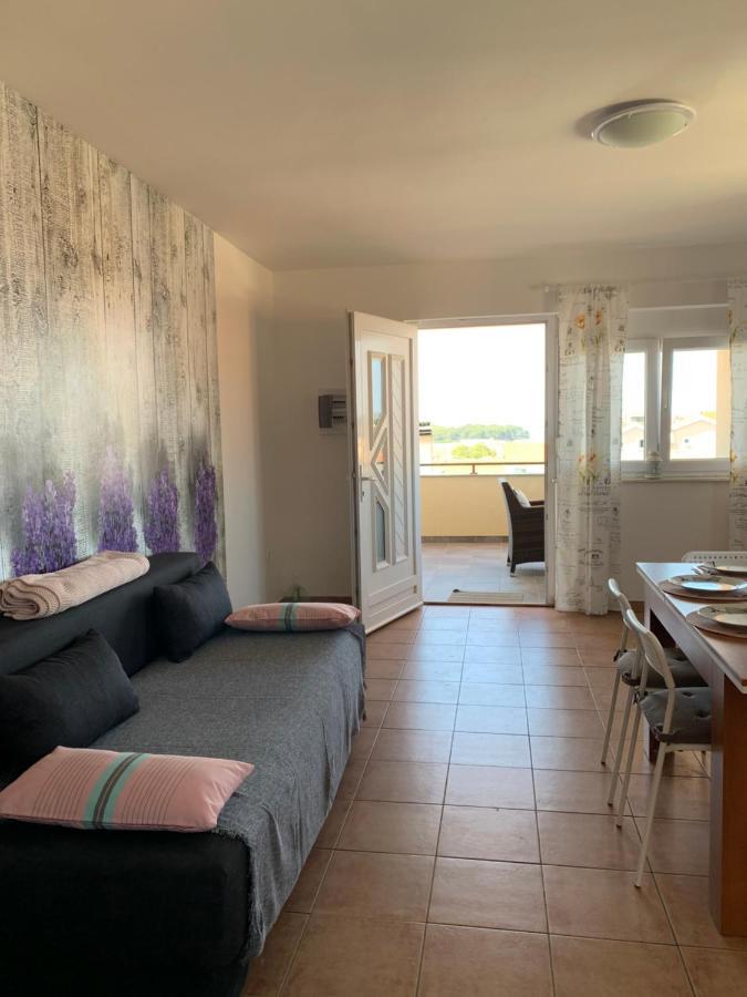 Apartmani Maksan Pakoštane Zewnętrze zdjęcie