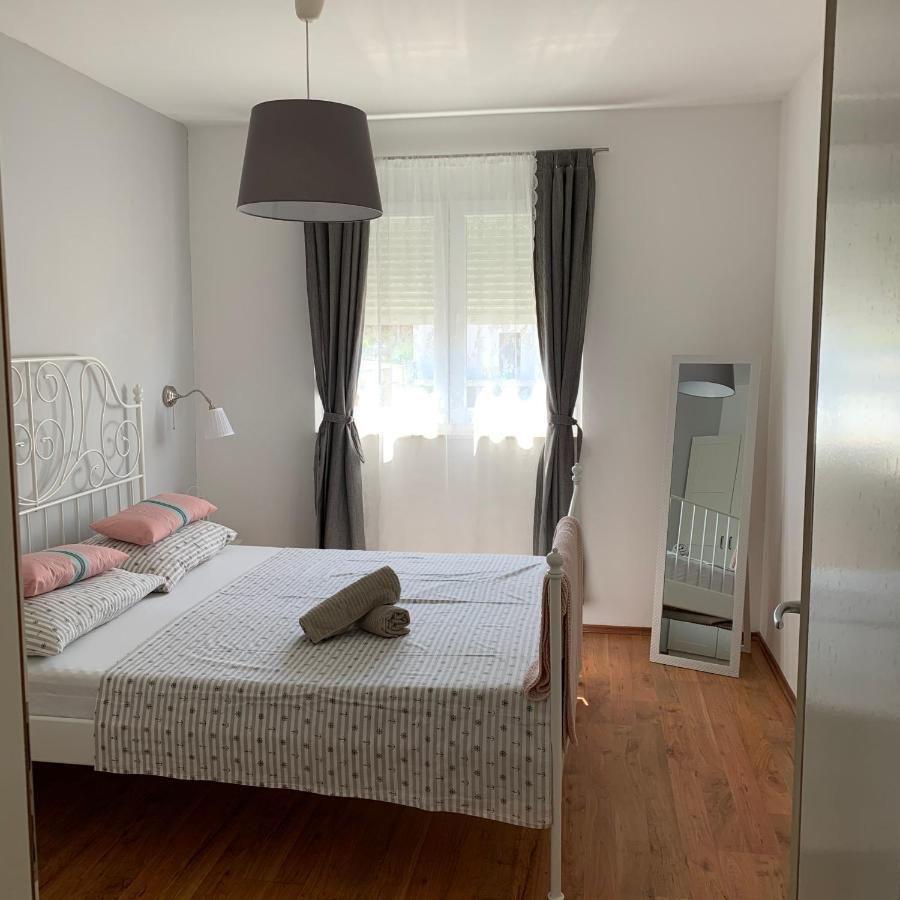 Apartmani Maksan Pakoštane Zewnętrze zdjęcie